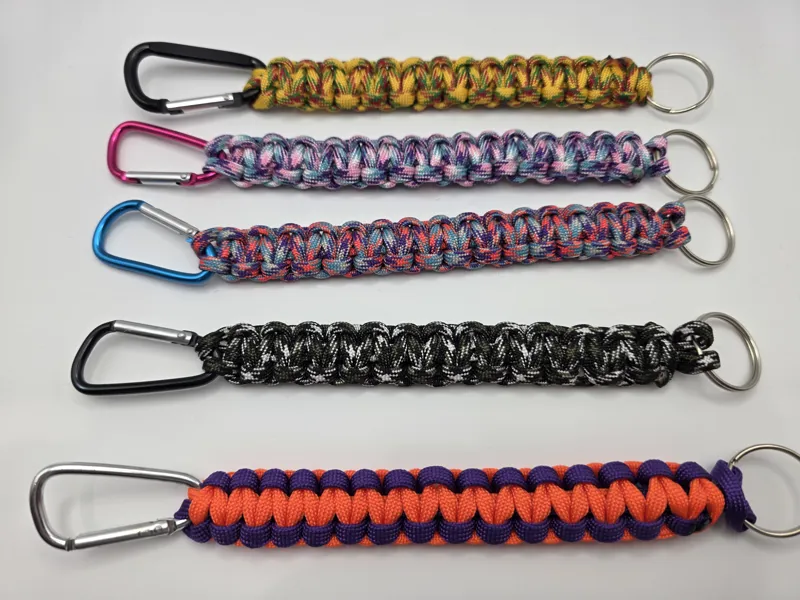 Paracord Keychain w Clip