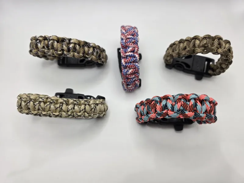 Paracord Survival Bracelet-1