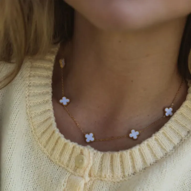 Clover Chain Gold Necklace-7