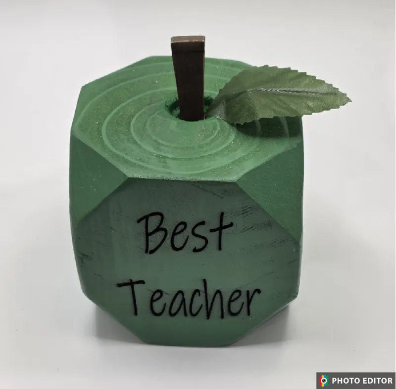 Teacher Apple Engraved-4