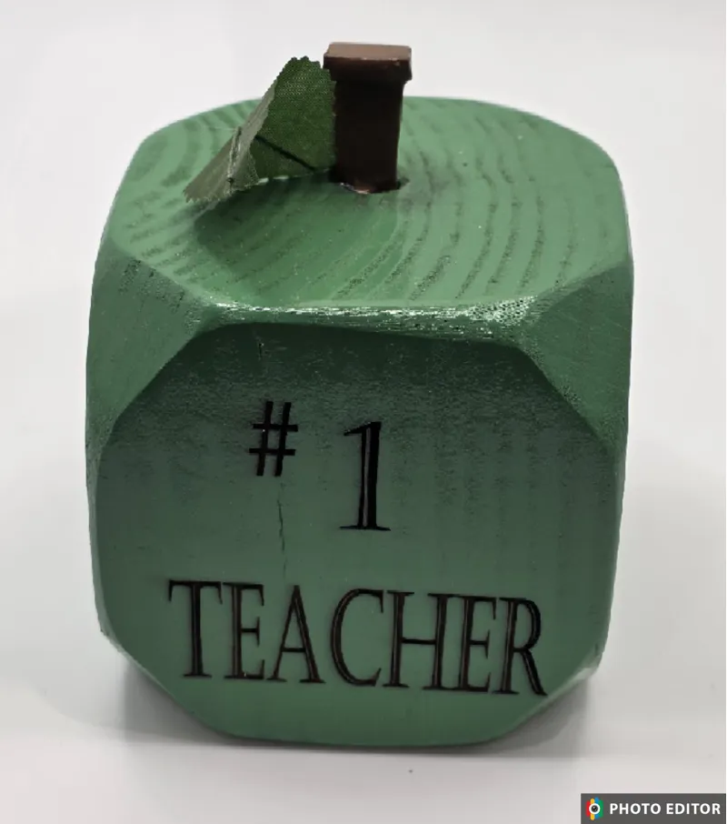 Teacher Apple Engraved-7