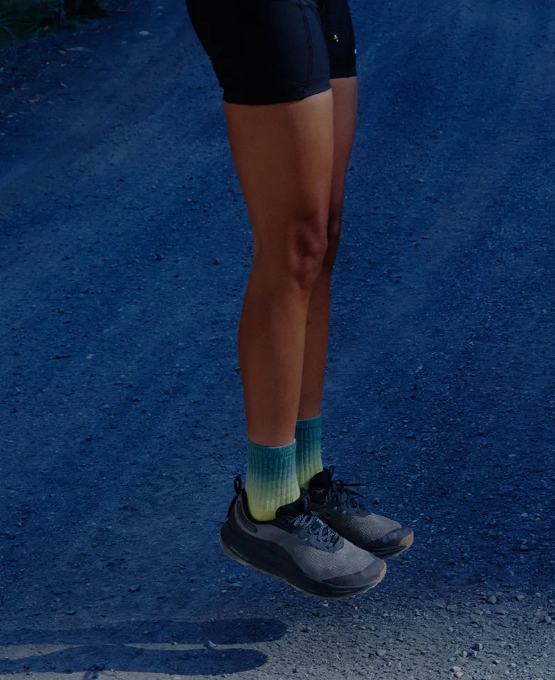 Keen Roam Women's Trail Running Shoe in Black/Magnet-7