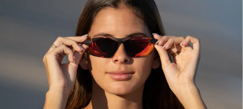 Tifosi Seek FC 2.0 Sunglasses Satin Vapor Smoke Red Mirror in Red-5